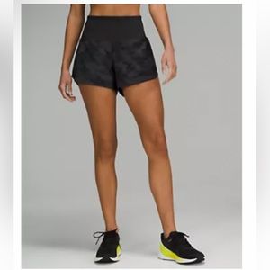 Lululemon high rise lined speed up 4" shorts size 6, color camo deep coal